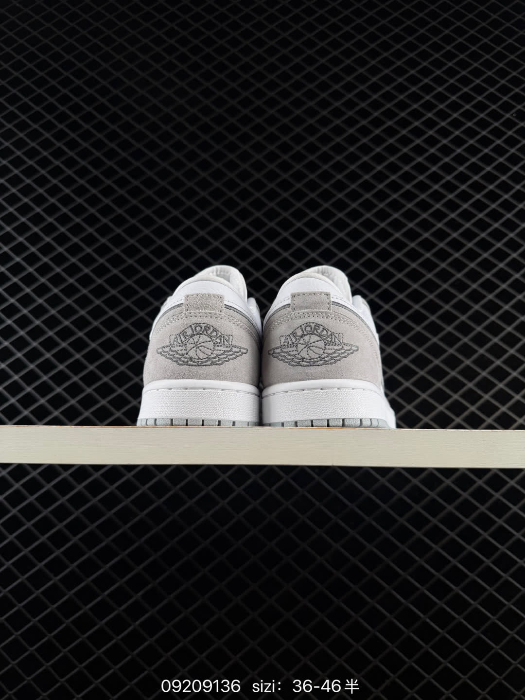 Nike AIR JORDAN 1LOW G AJ1